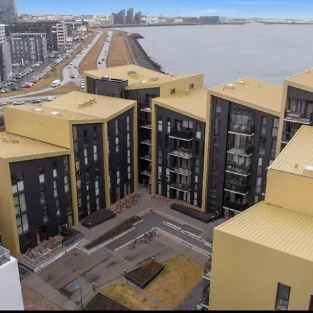 Apartment Premium Queen Downtown